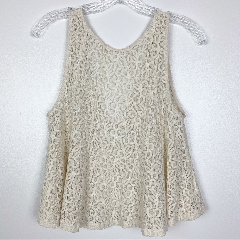 Coco + Jameson Lace Crop Tank S A7